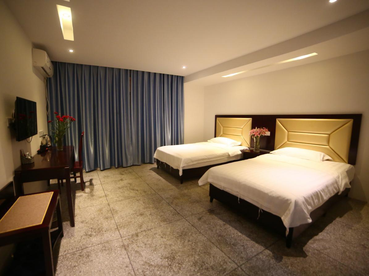 Luoyang Heartland International Youth Hostel Екстер'єр фото