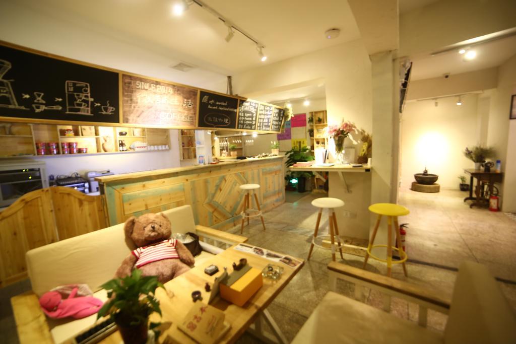 Luoyang Heartland International Youth Hostel Екстер'єр фото