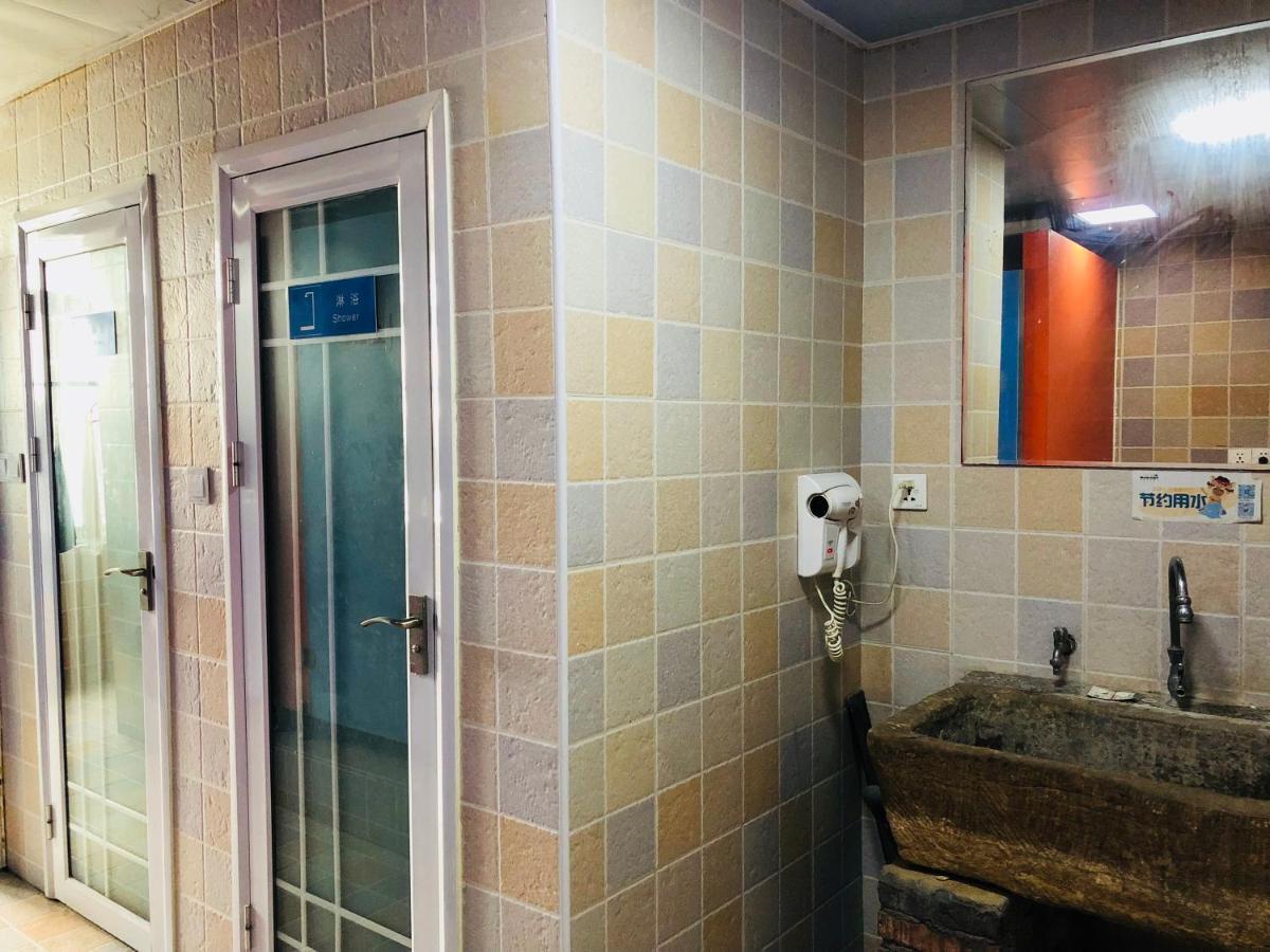 Luoyang Heartland International Youth Hostel Екстер'єр фото